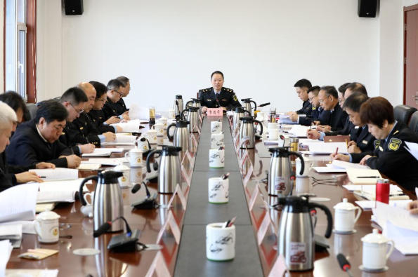 省药监局传达学习贯彻省委十二届十一次全会精神 省药监局传达学习贯彻省委十二届十一次全会精神